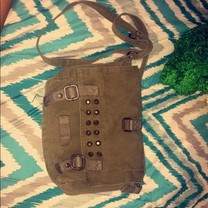Adorable army green crossbody